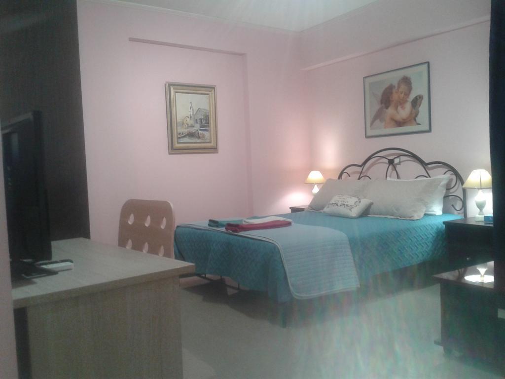 Super 36sqm Junior Suite in luxurious picturesque area Pireu Exterior foto